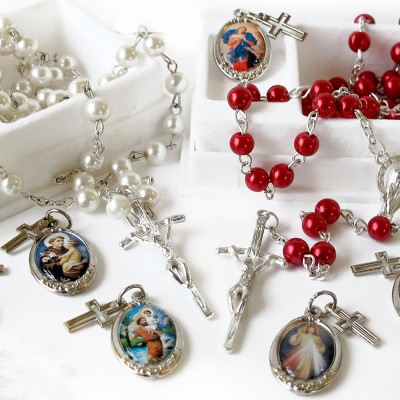 Rosary with resinated medals